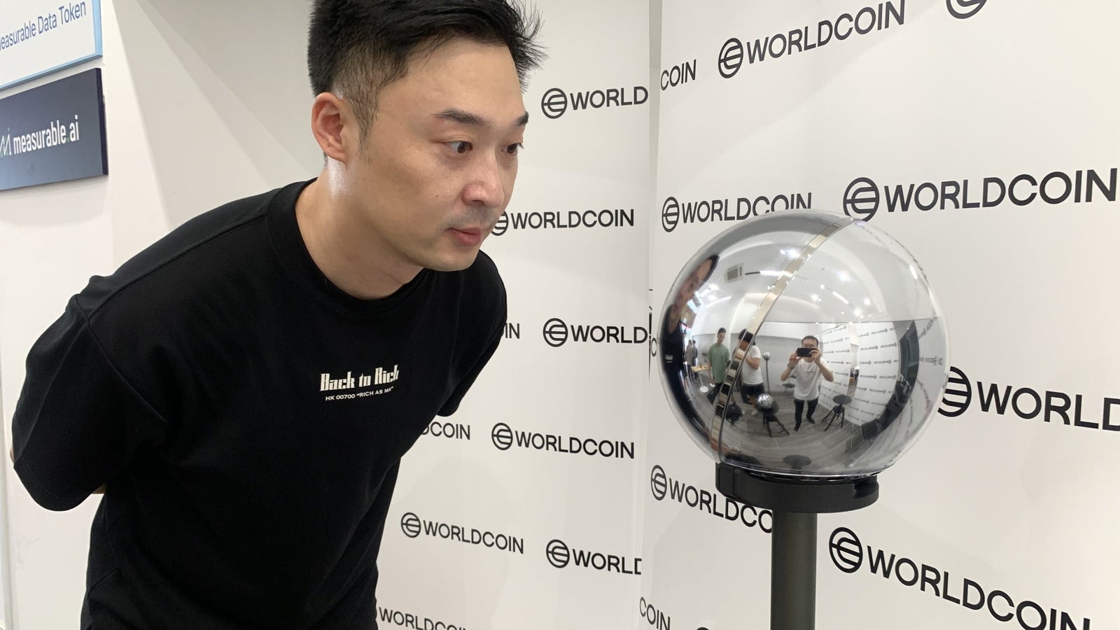 Worldcoin Orb scanner